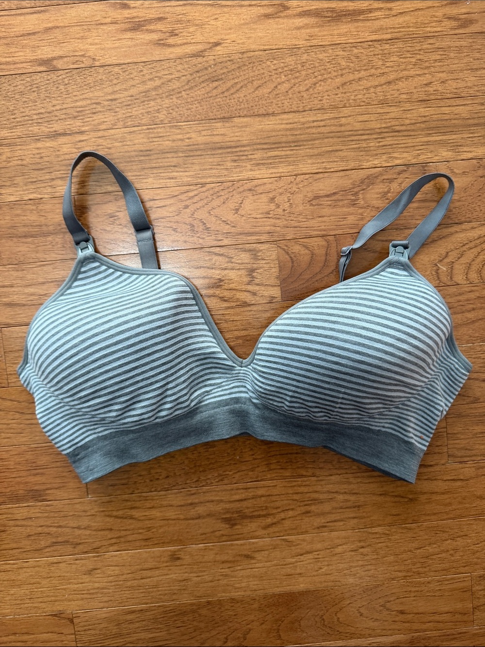 Gilligan & O'Malley Striped Nursing Wireless Bra - Gray